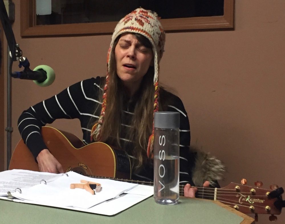 Kim Taylor performing in the Blue Snakes & Banjos studio